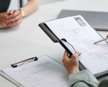 Perfil profissional: 20 exemplos prontos para usar no currículo